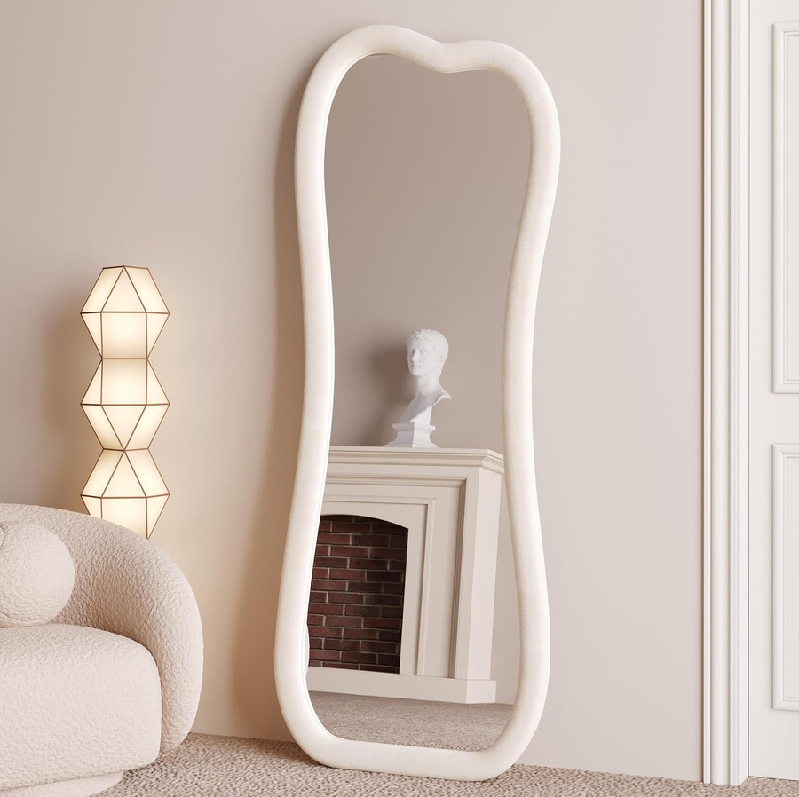 Wavy fabric mirror