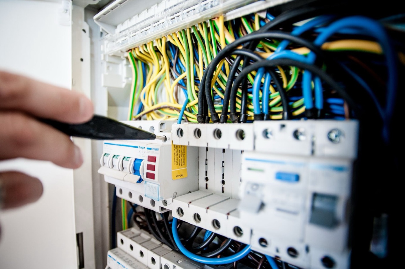 Vertical local SEO (Tier 1) — Local SEO for Electricians That Wins Calls